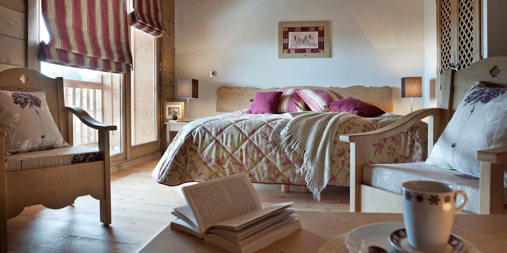 CGH Les Chalets de Jouvence Les Carroz Le Grand Massif Frankrijk wintersport skivakantie luxe slaapkamer 2-persoonsbed comfortabel lekker slapen ontspannen