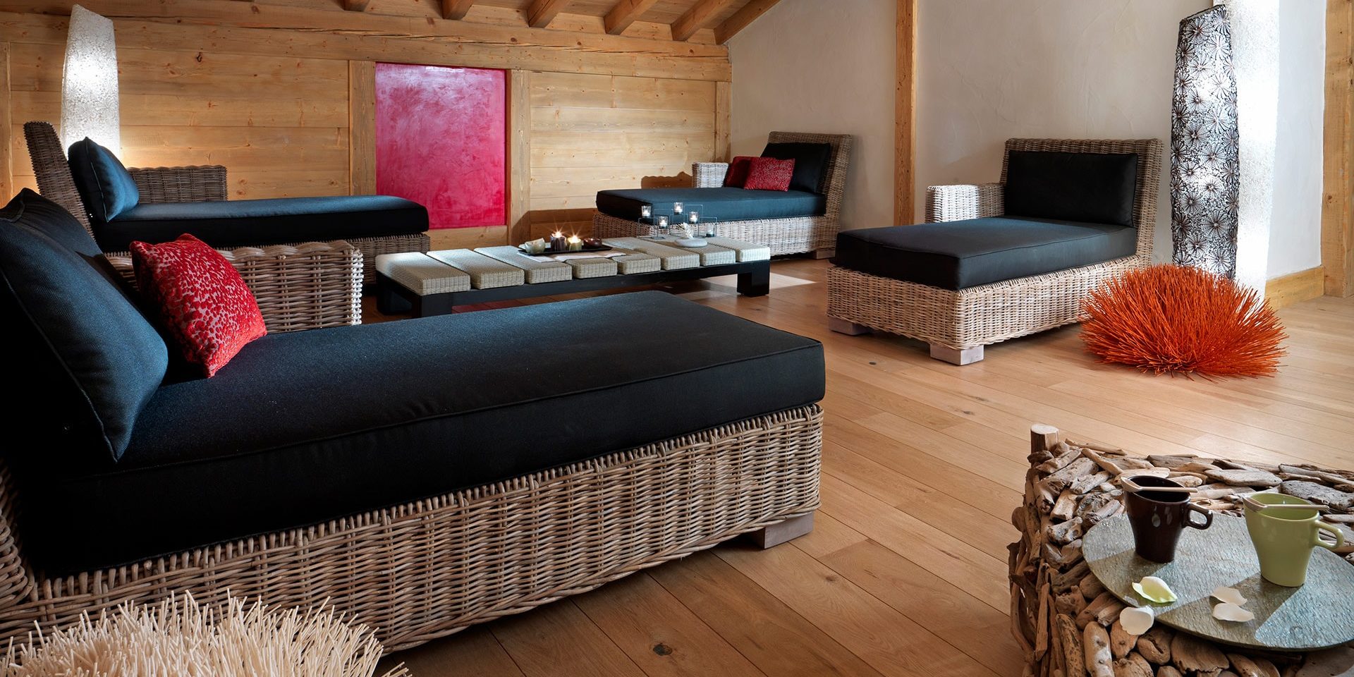 CGH La Reine des Pres Samoens Le Grand Massif Frankrijk wintersport skivakantie luxe residence wachtruimte ontspannen