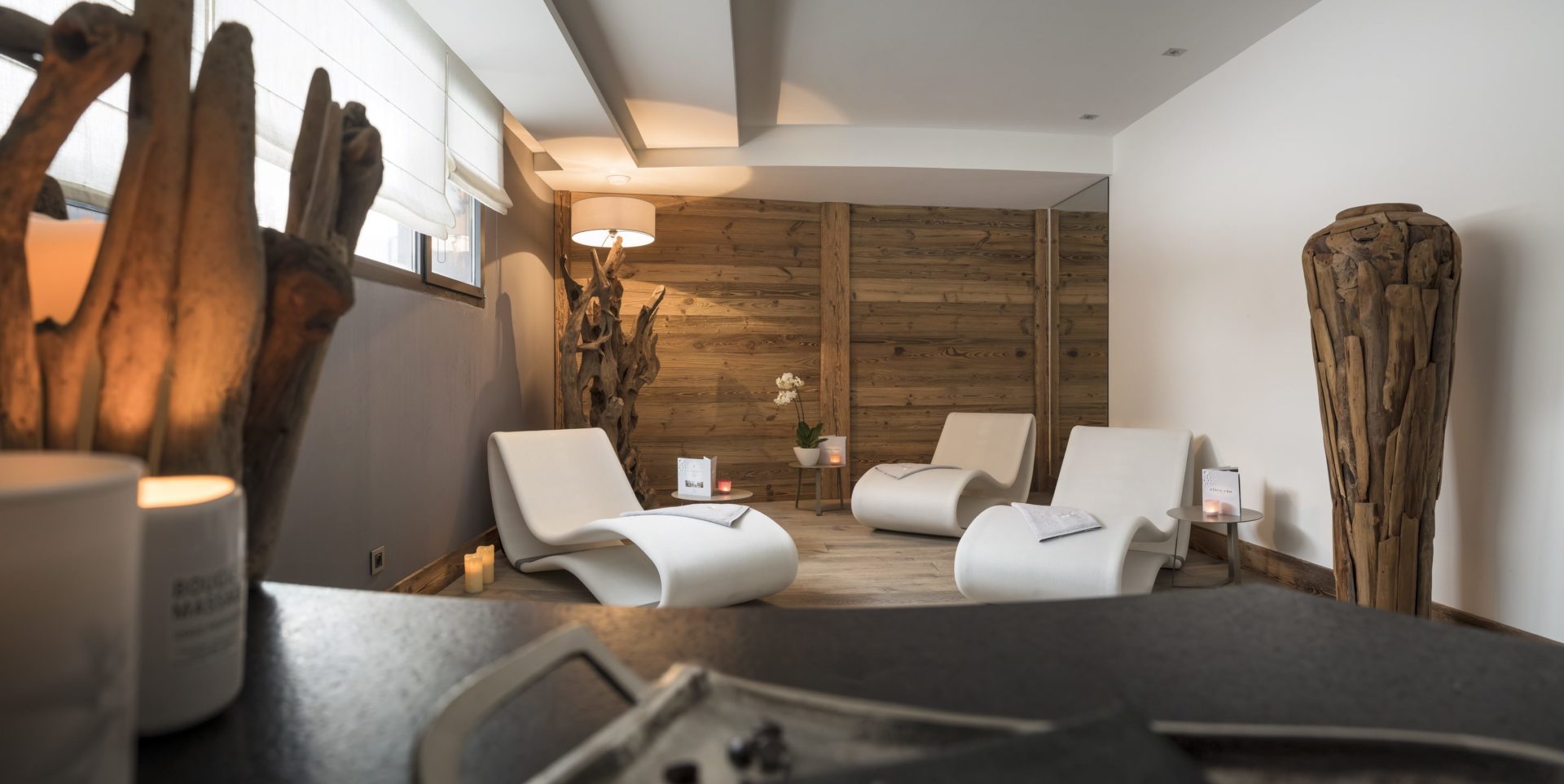 MGM Le Cristal de Jade Chamonix Mont Blanc Frankrijk wintersport skivakantie luxe SPA design ligstoelen ontspannen