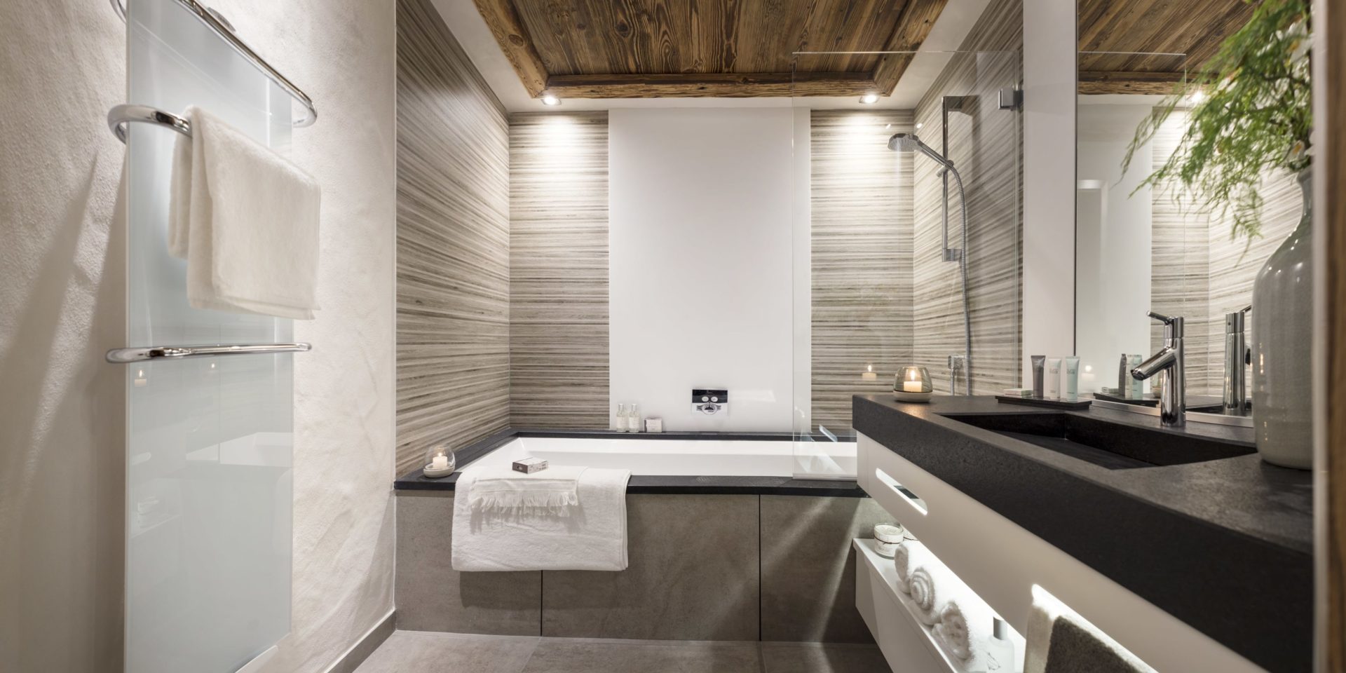 MGM Le Cristal de Jade Chamonix Mont Blanc Frankrijk wintersport skivakantie luxe badkamer modern ruim