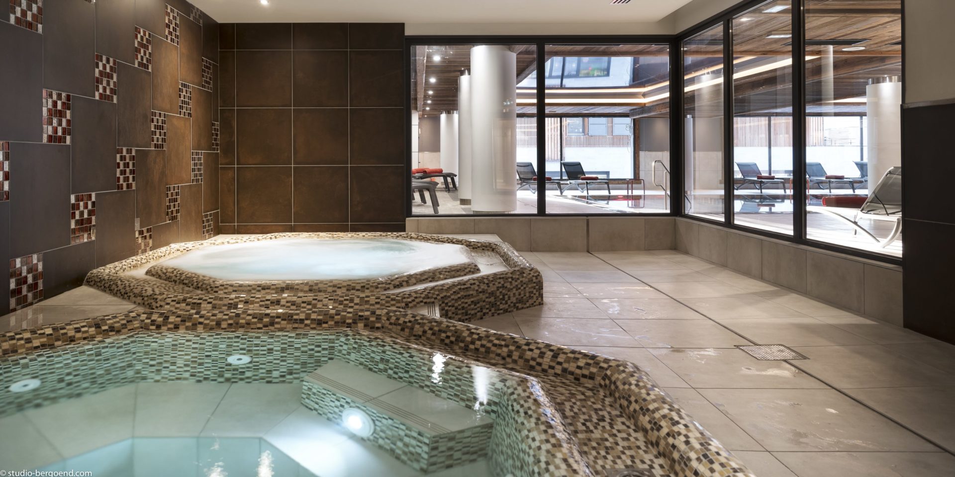 MGM Le Cristal de Jade Chamonix Mont Blanc Frankrijk wintersport skivakantie luxe jacuzzi SPA zwembad ontspannen