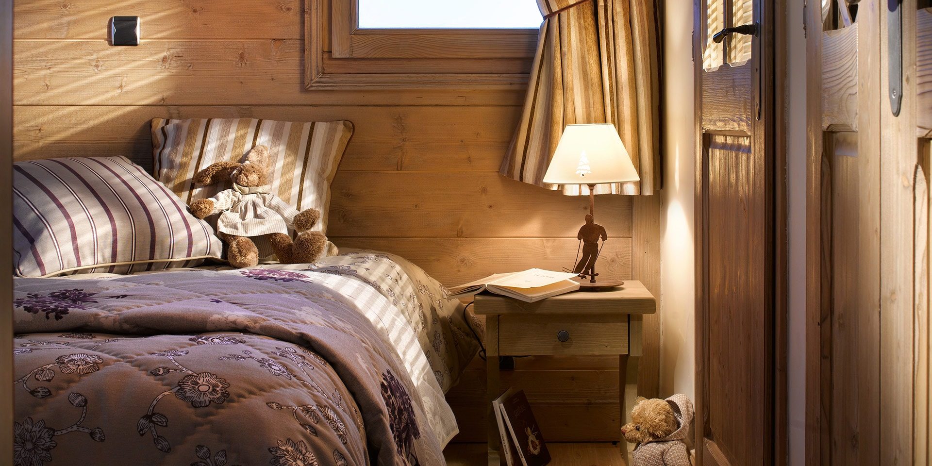CGH Les Granges du Soleil Plagne Soleil Paradiski Frankrijk wintersport skivakantie luxe slaapkamer knus comfortabel lekker slapen na skiën