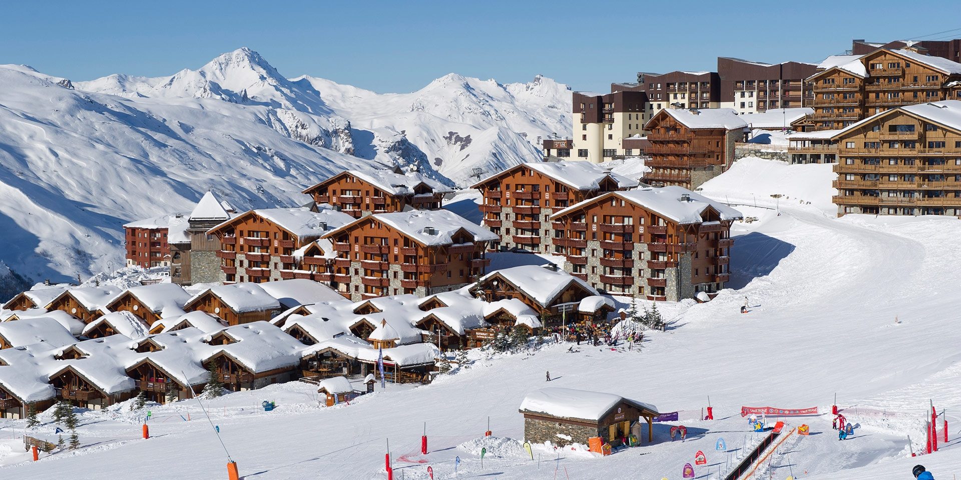 Les Menuires Les 3 Vallees Frankrijk Les Menuires Les 3 Vallees Frankrijk wintersport skivakantie luxe skien piste dorp bergen sneeuw