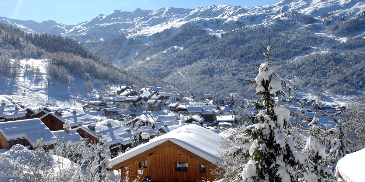 Meribel Les 3 Vallees Frankrijk Meribel Les 3 Vallees Frankrijk wintersport skivakantie luxe dorp bergen sneeuw besneeuwde bomen