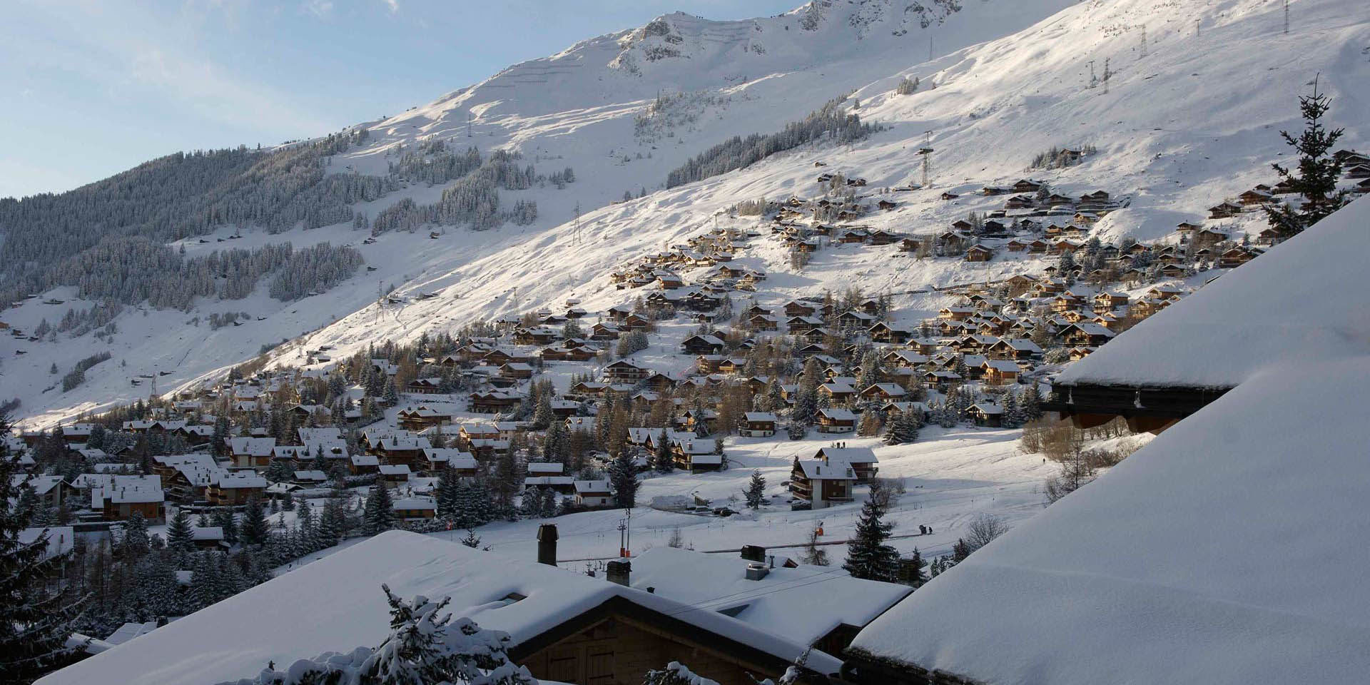 Verbier Les 4 Vallees Zwitserland Verbier Les 4 Vallees Zwitserland wintersport skivakantie luxe dorp sneeuw bomen bergen
