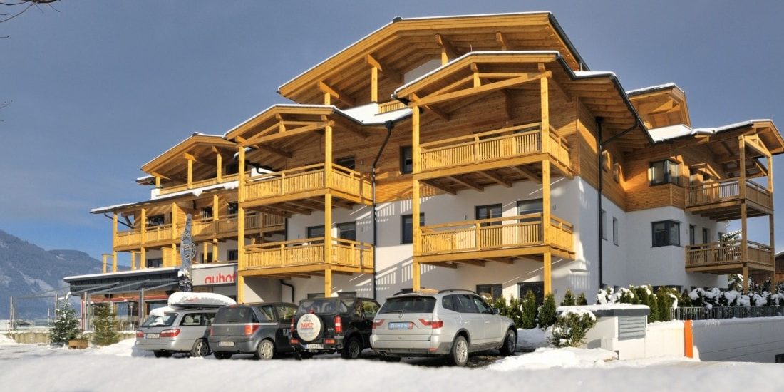 Avenida Style Kaprun Zell am See-Kaprun Oostenrijk wintersport skivakantie luxe ligging appartementen balkons bergen bomen sneeuw