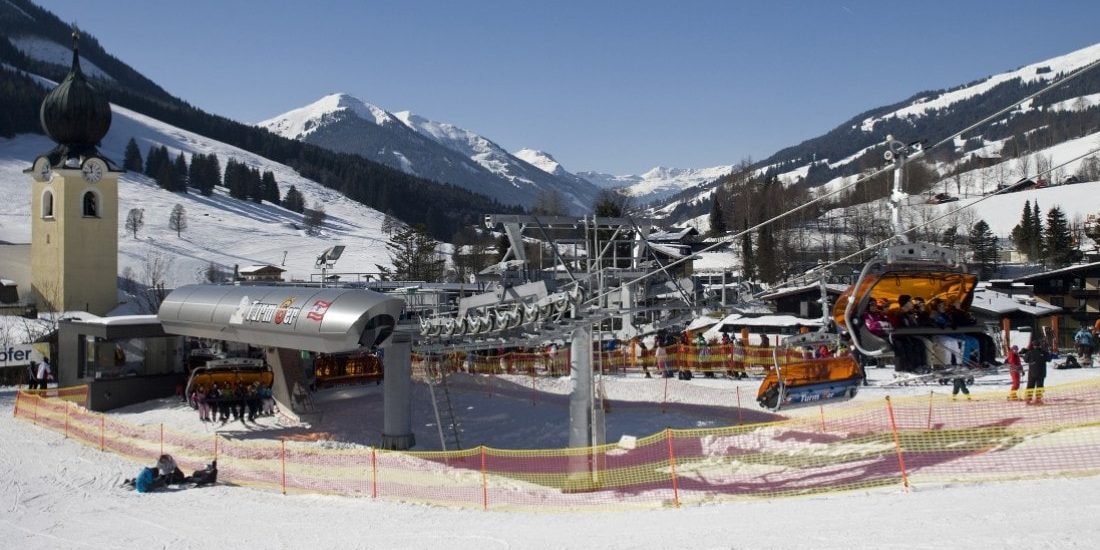 Saalbach Skicircus Saalbach Hinterglemm Oostenrijk wintersport skivakantie luxe gondel skilift sneeuw piste bergen