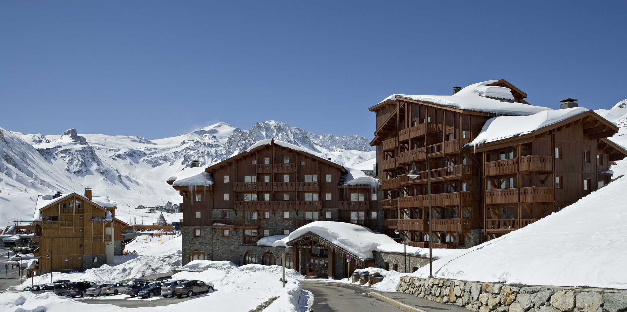 Residences Village Montana Tignes Tignes-Val d'Isere Frankrijk wintersport skivakantie luxe ligging residence Village Montana appartementen besneeuwde bergen sneeuw