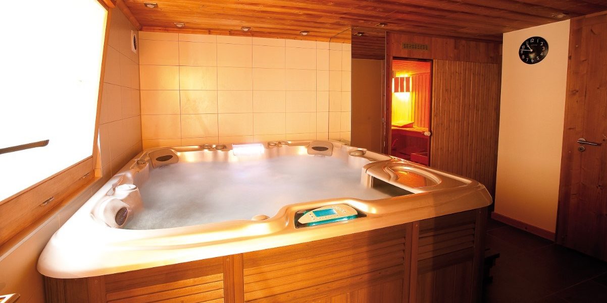 Chalet Alaska Morzine Les Portes du Soleil Frankrijk wintersport skivakantie luxe jacuzzi ontspannen relaxen genieten
