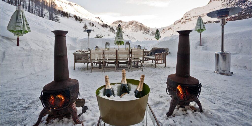 Chalet Le Chardon Val d'Isere Tignes - Val d'Isere Frankrijk wintersport skivakantie luxe houtkachels Champagne sneeuw
